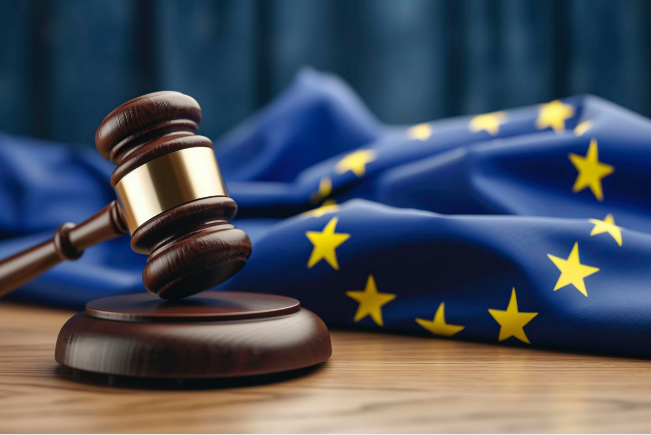 Evropa v panice přepisuje pravidla hry: Digital Omnibus má zbourat AI Act i GDPR