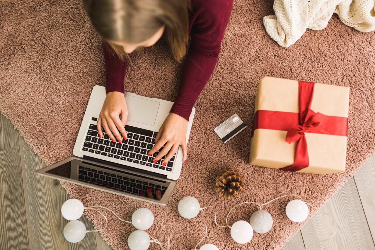 Jak vám AI usnadní nákupy na Black Friday a Vánoce?